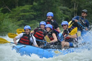 Si su tiempo es limitado o solo desea dormir, esta gira de rafting exprés clase II y III es la opción perfecta para usted.